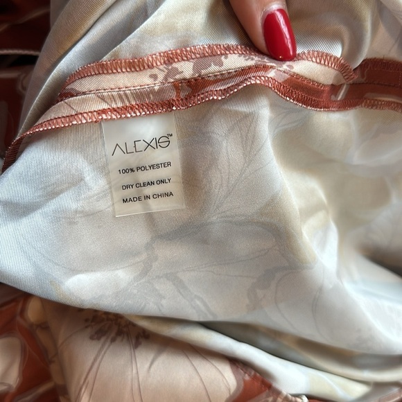 Alexis Floral Maxi Dress in Rust and White - Picture 11 of 11